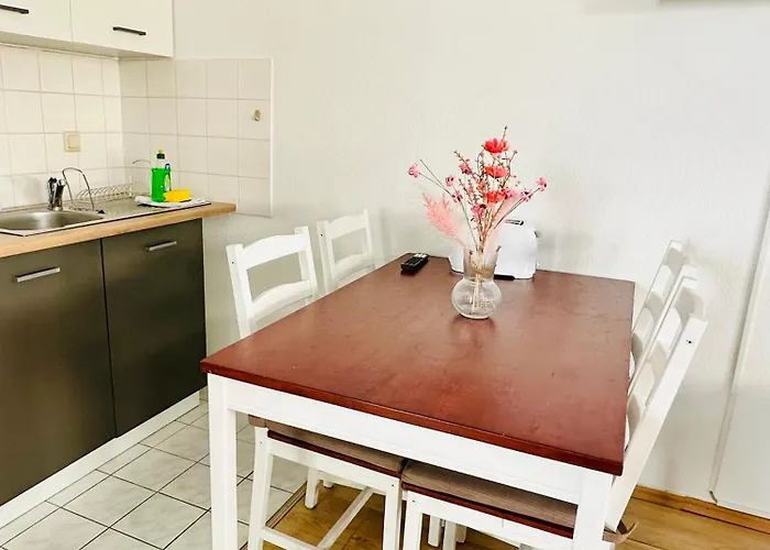 In Stoetteritz With Balcony - Great Public Transport Links To The *