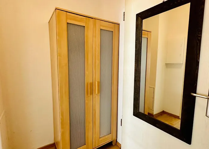 In Stoetteritz With Balcony - Great Public Transport Links To The * Lipsk