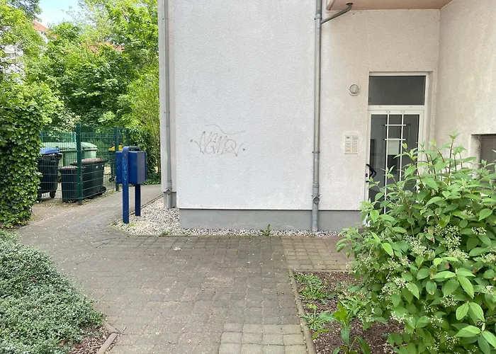 In Stoetteritz With Balcony - Great Public Transport Links To The * Lipsk