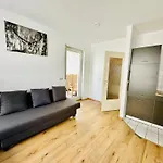 In Stoetteritz With Balcony - Great Public Transport Links To The Appartement