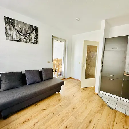 In Stoetteritz With Balcony - Great Public Transport Links To The Apartment