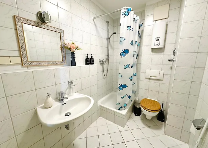 In Stoetteritz With Balcony - Great Public Transport Links To The * Leipzig