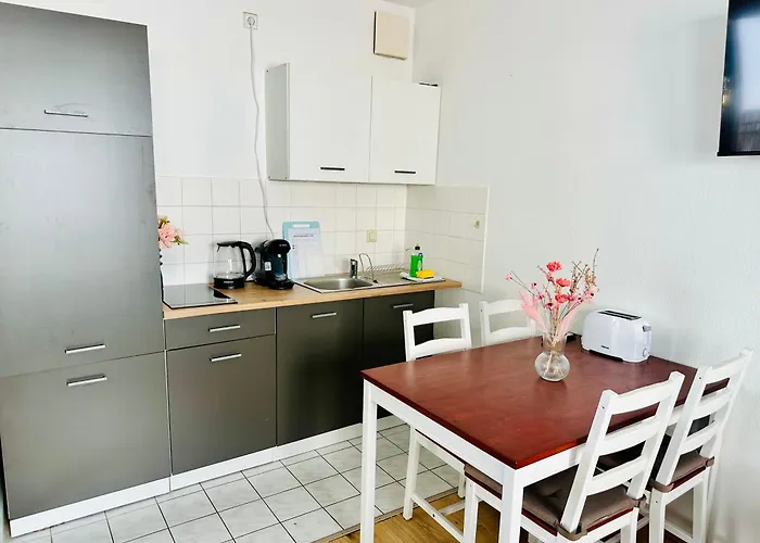 In Stoetteritz With Balcony - Great Public Transport Links To The Apartment