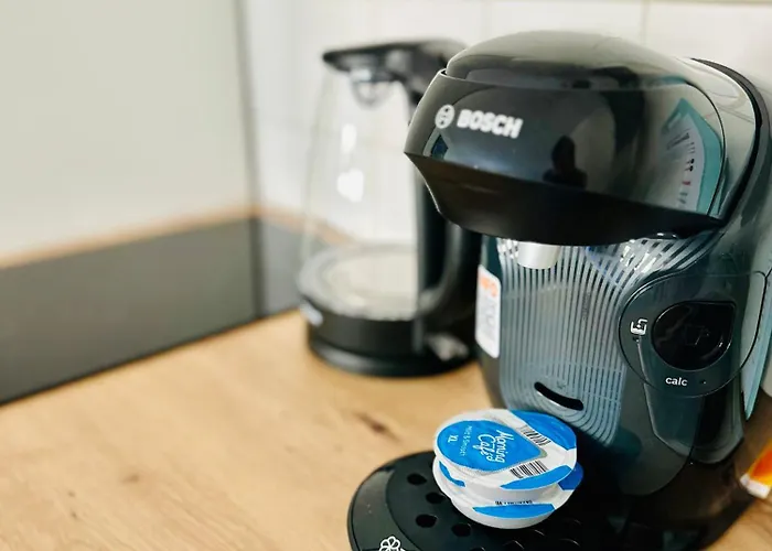 In Stoetteritz With Balcony - Great Public Transport Links To The Apartment *